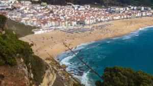 Været i desember 2025 i Nazaré, Portugal