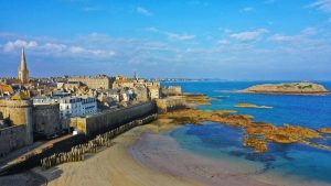 Været i april 2025 i Saint-Malo, Frankrike