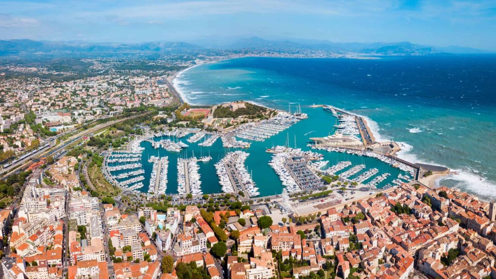 Været i august 2025 i Antibes, Frankrike